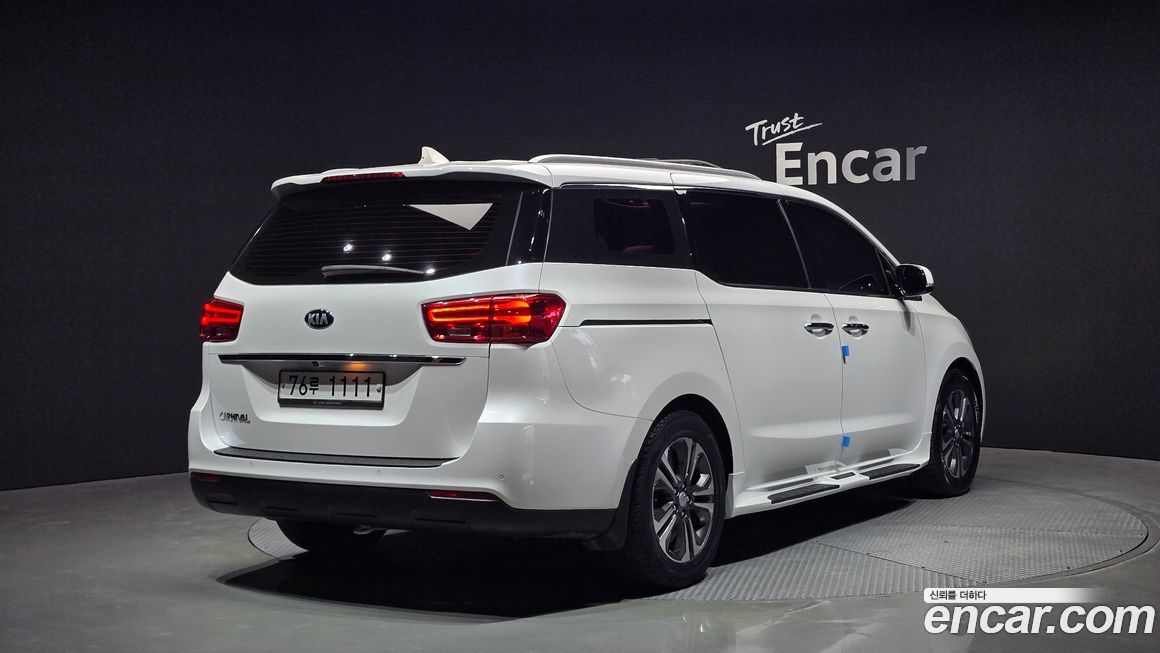 Kia Canival 2019