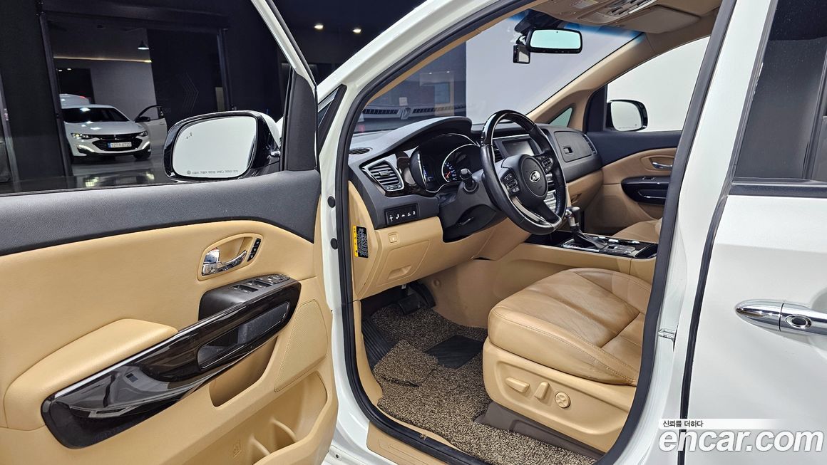 Kia Canival 2019