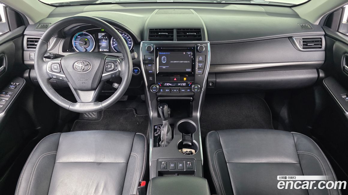 Toyota Camry 2016