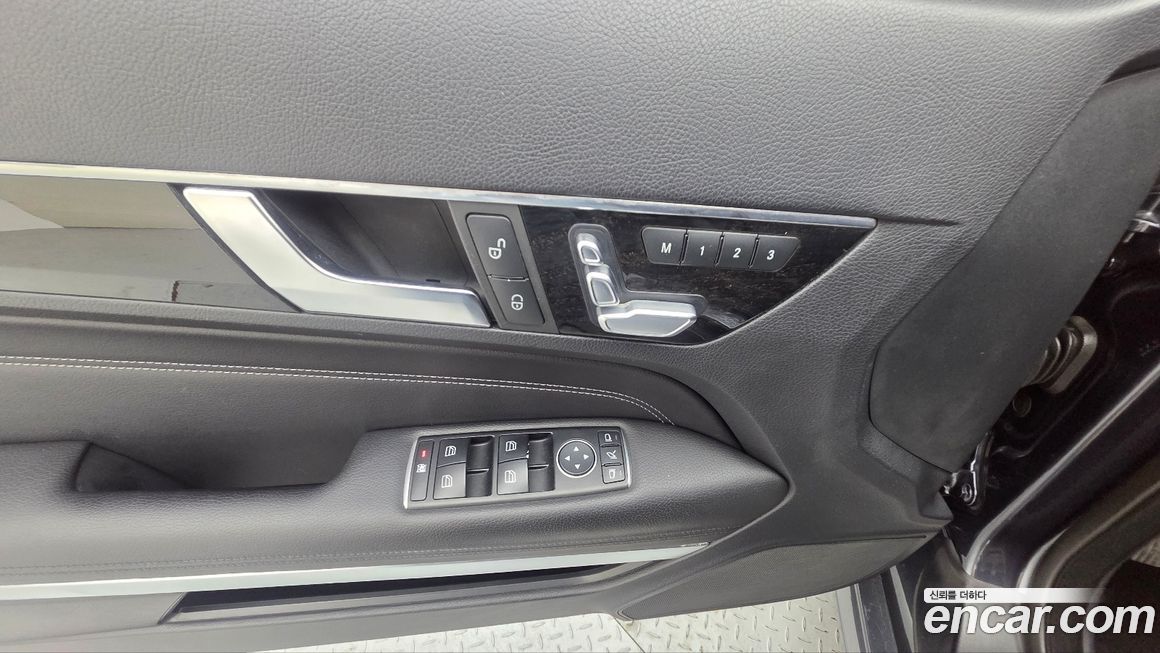Mercedes-Benz E-Class 2015
