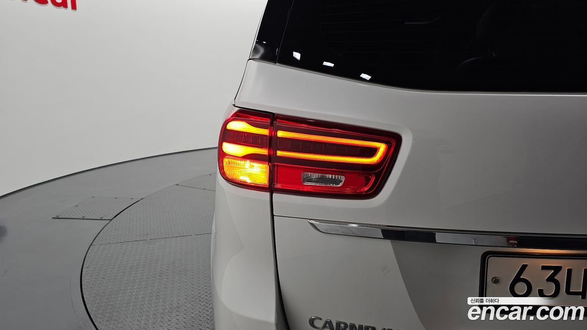 Kia Canival 2019