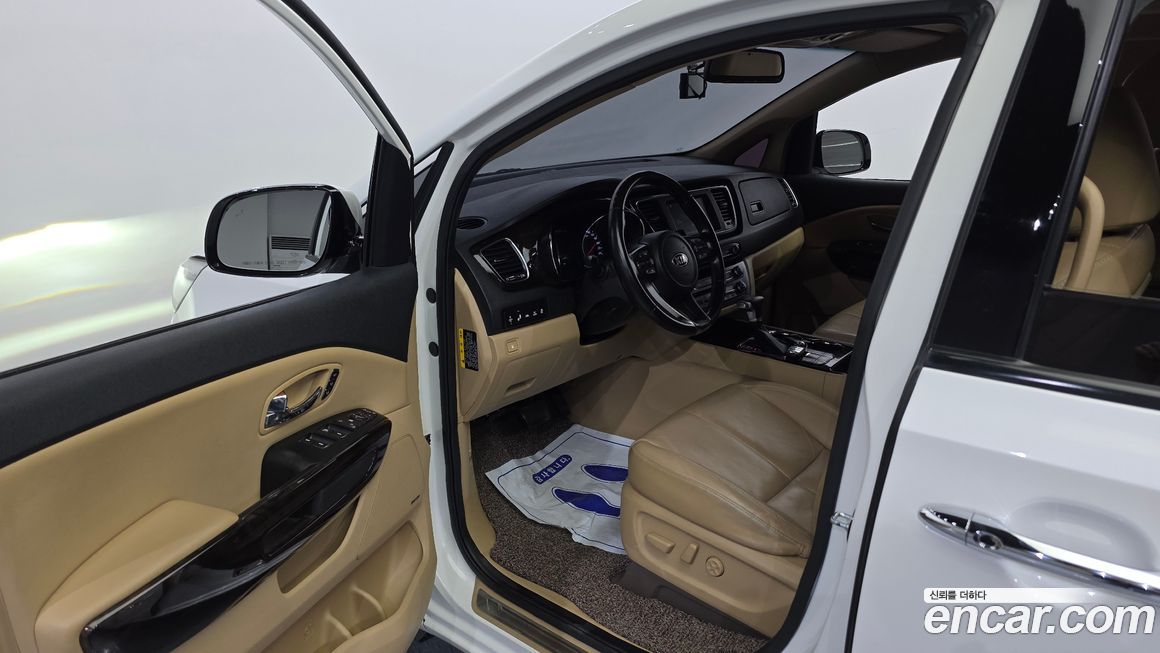 Kia Canival 2020