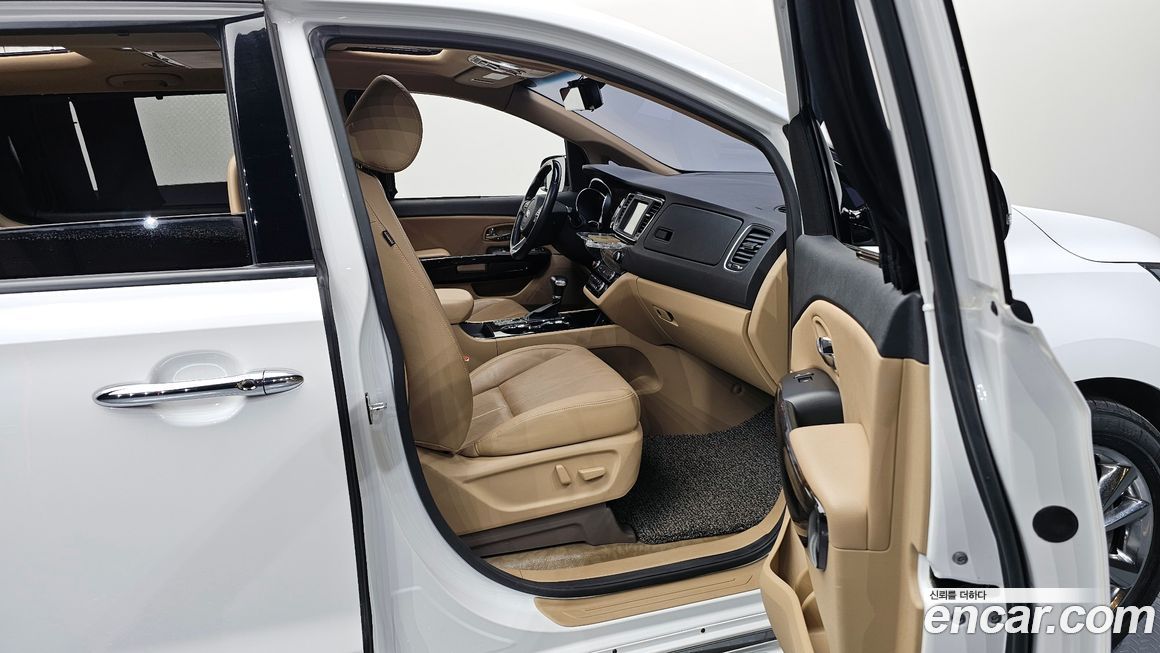 Kia Canival 2019