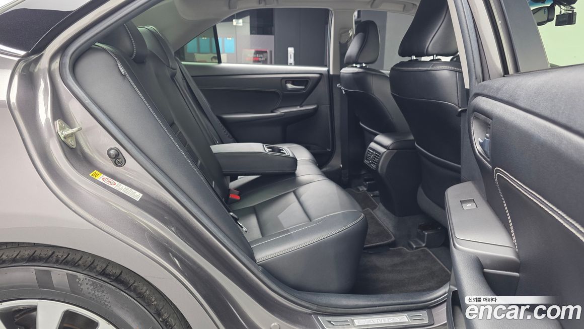 Toyota Camry 2016