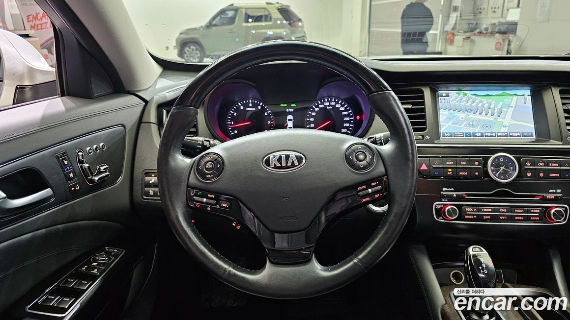 Kia K9 2013