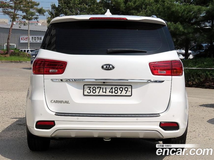 Kia Canival 2019