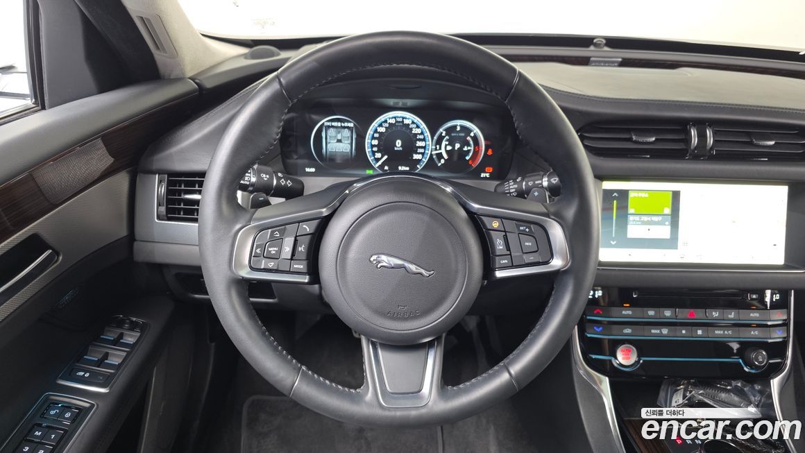 Jaguar XF 2019