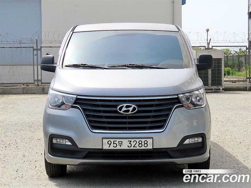 Hyundai Starex 2021