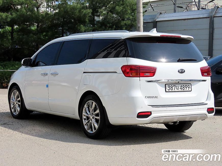 Kia Canival 2019