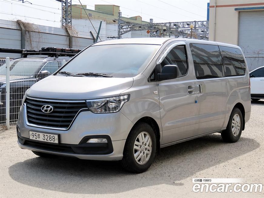 Hyundai Starex 2021