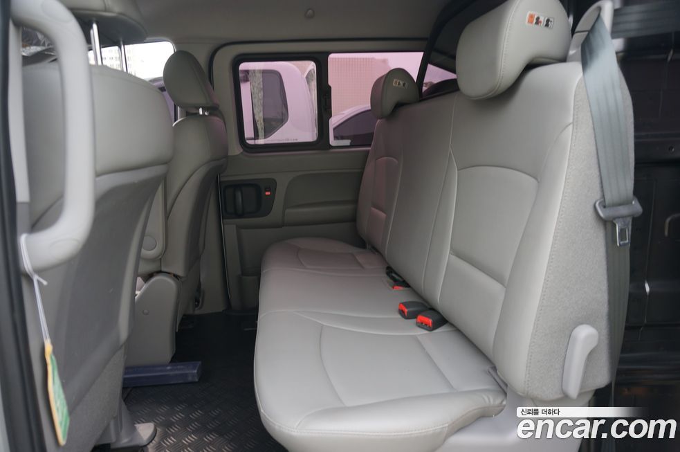 Hyundai Starex 2019