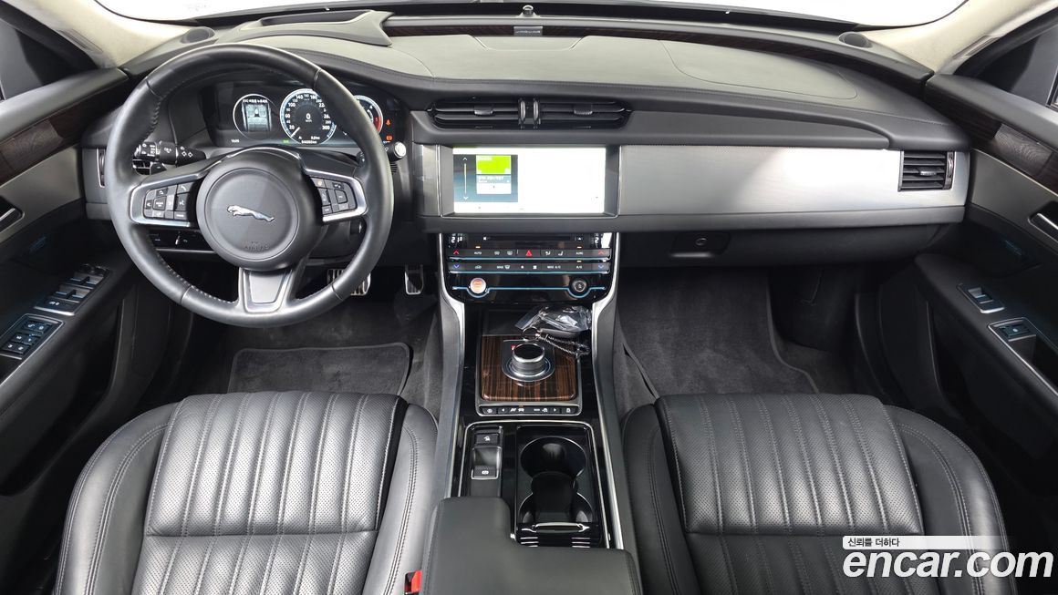 Jaguar XF 2019