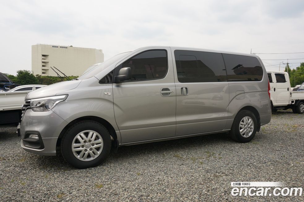 Hyundai Starex 2019