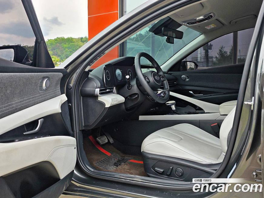 Hyundai AVANTE 2023