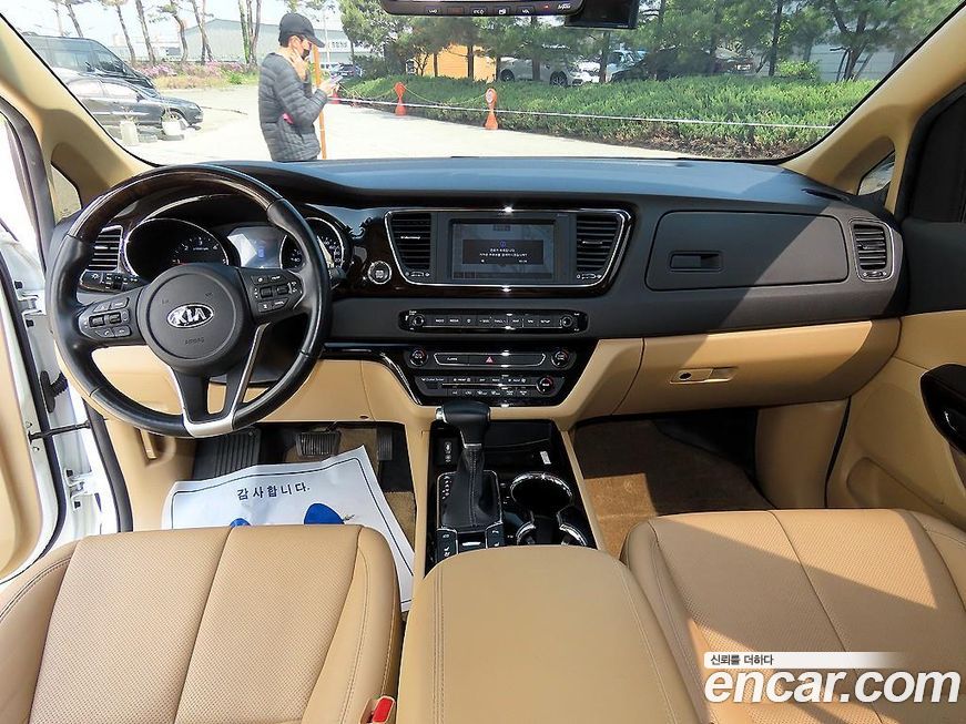 Kia Canival 2019