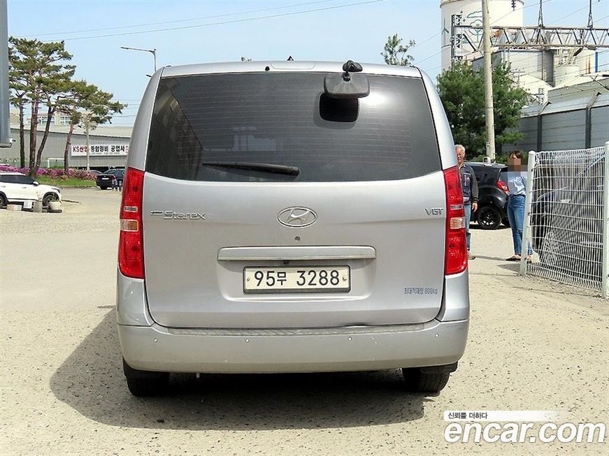 Hyundai Starex 2021