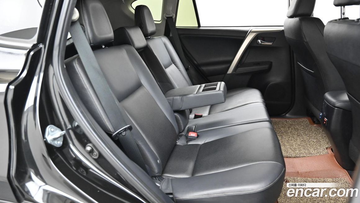 Toyota RAV4 2015