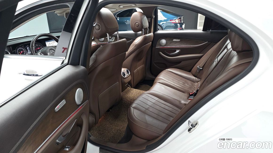 Mercedes-Benz E-Class 2017