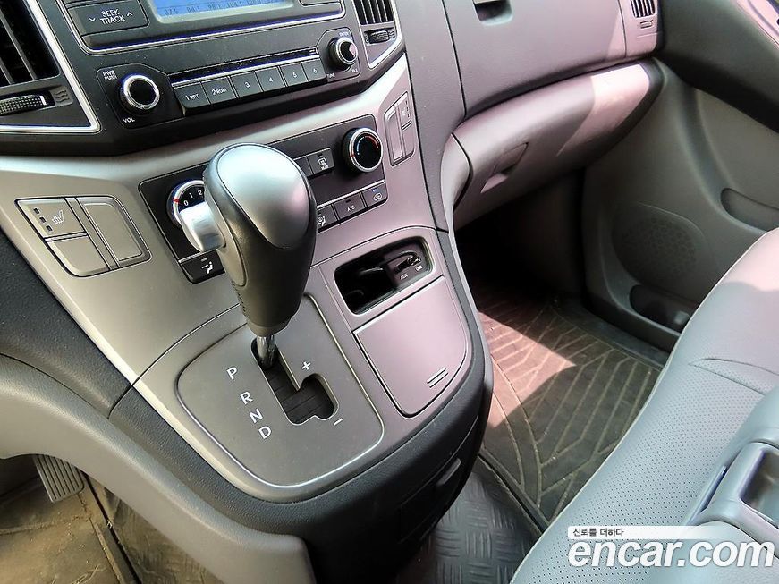 Hyundai Starex 2021