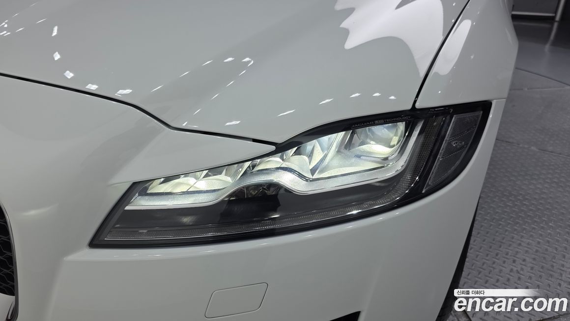 Jaguar XF 2019
