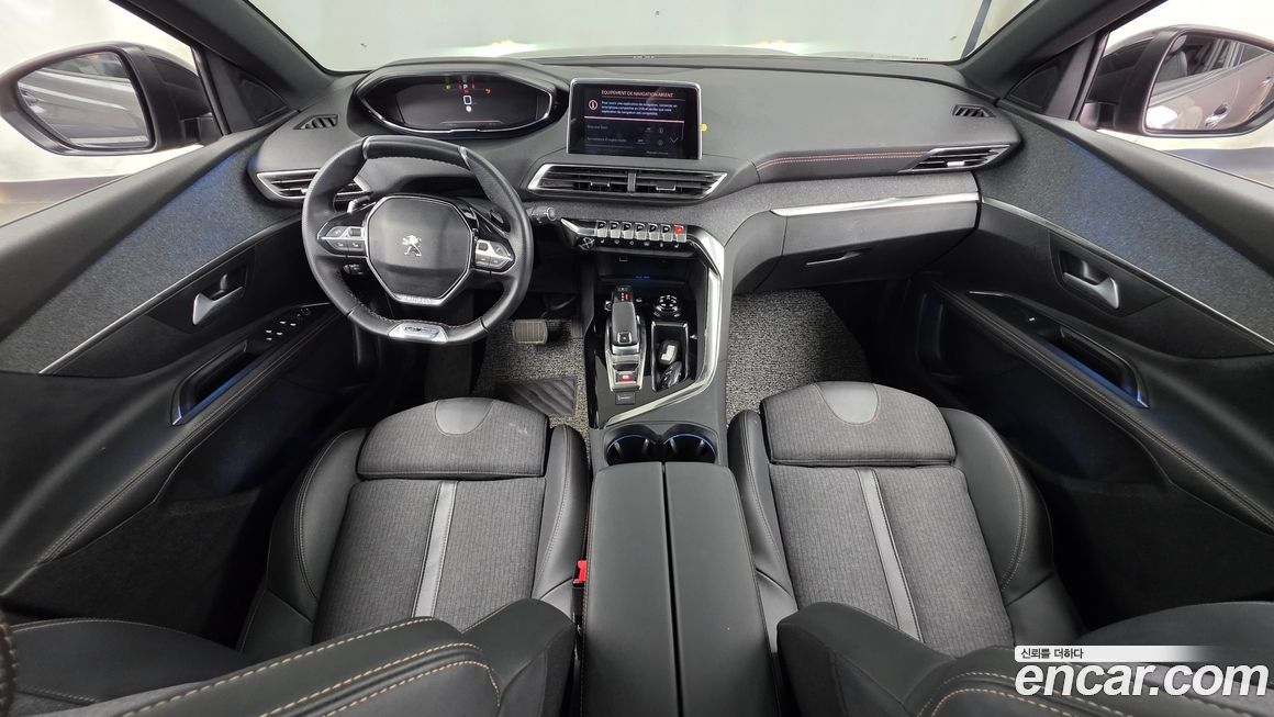 Peugeot 5008 2021