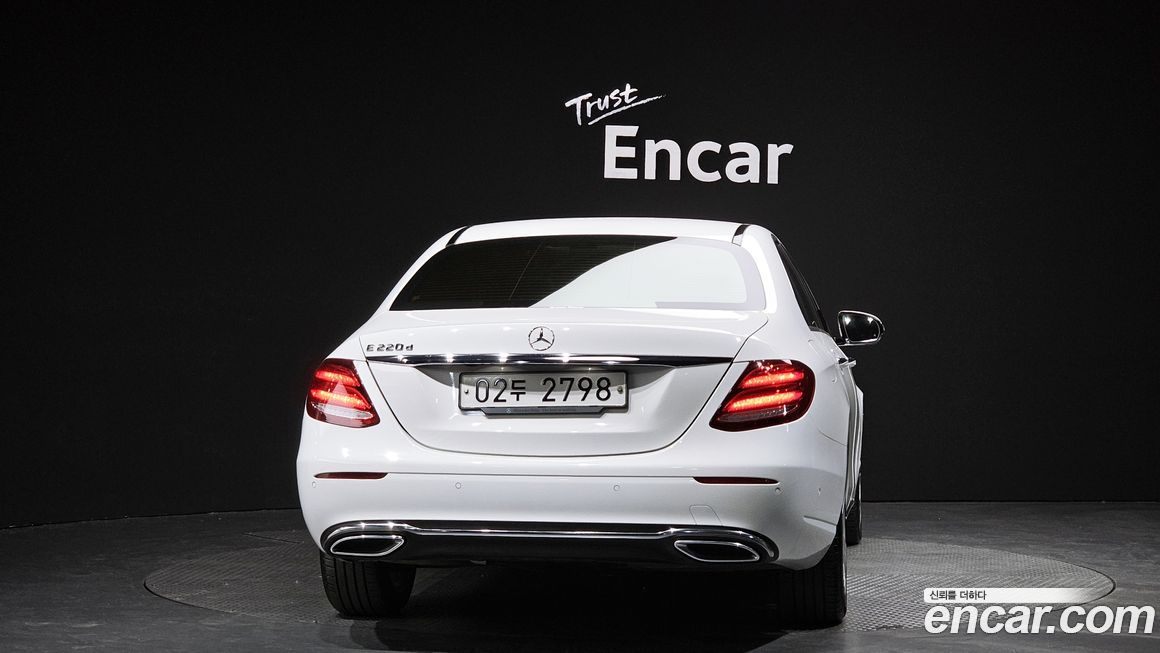 Mercedes-Benz E-Class 2017