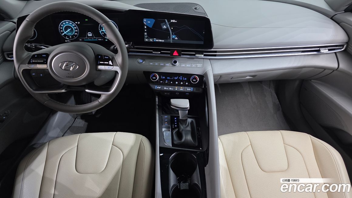 Hyundai AVANTE 2023