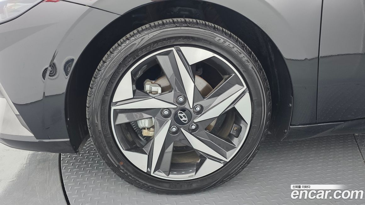 Hyundai AVANTE 2023