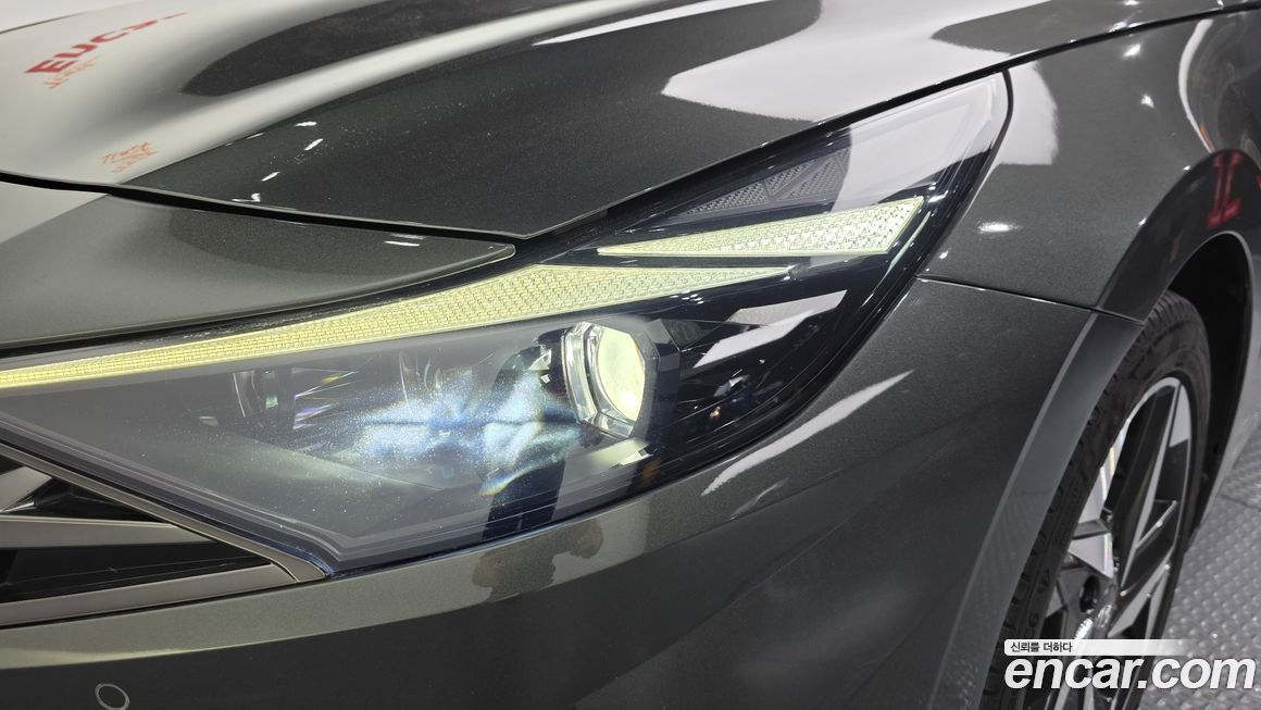 Hyundai AVANTE 2021