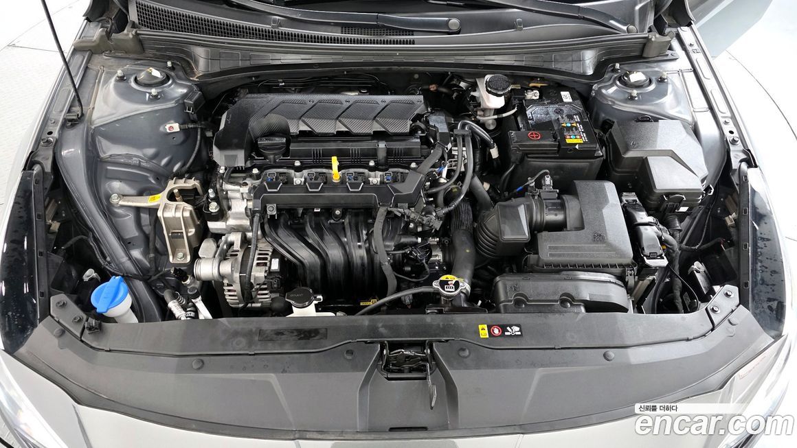 Hyundai AVANTE 2023