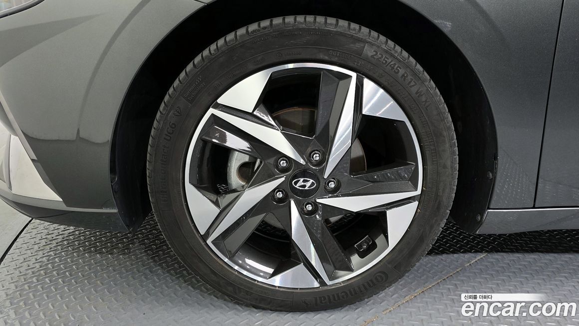Hyundai AVANTE 2021