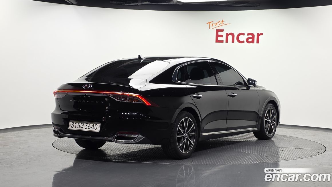 Hyundai Grandeur 2022