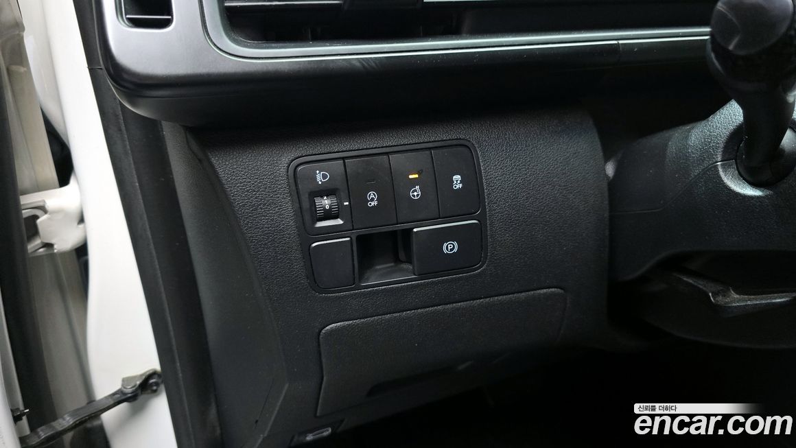 Hyundai Staria 2022