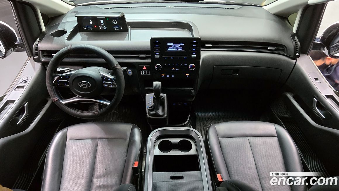 Hyundai Staria 2022