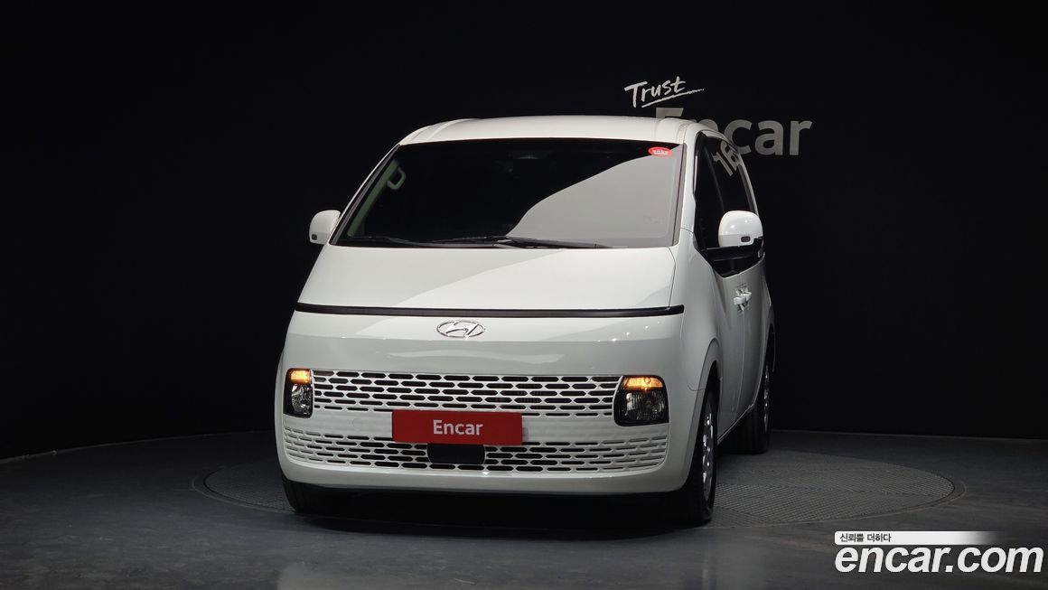 Hyundai Staria 2022