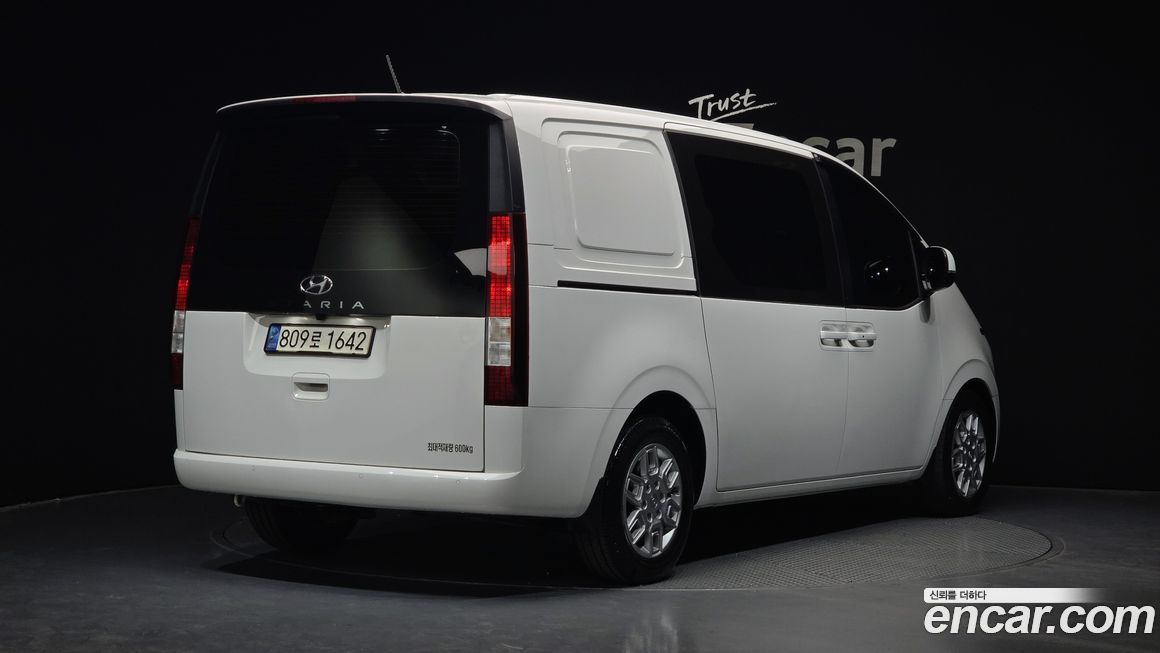 Hyundai Staria 2022