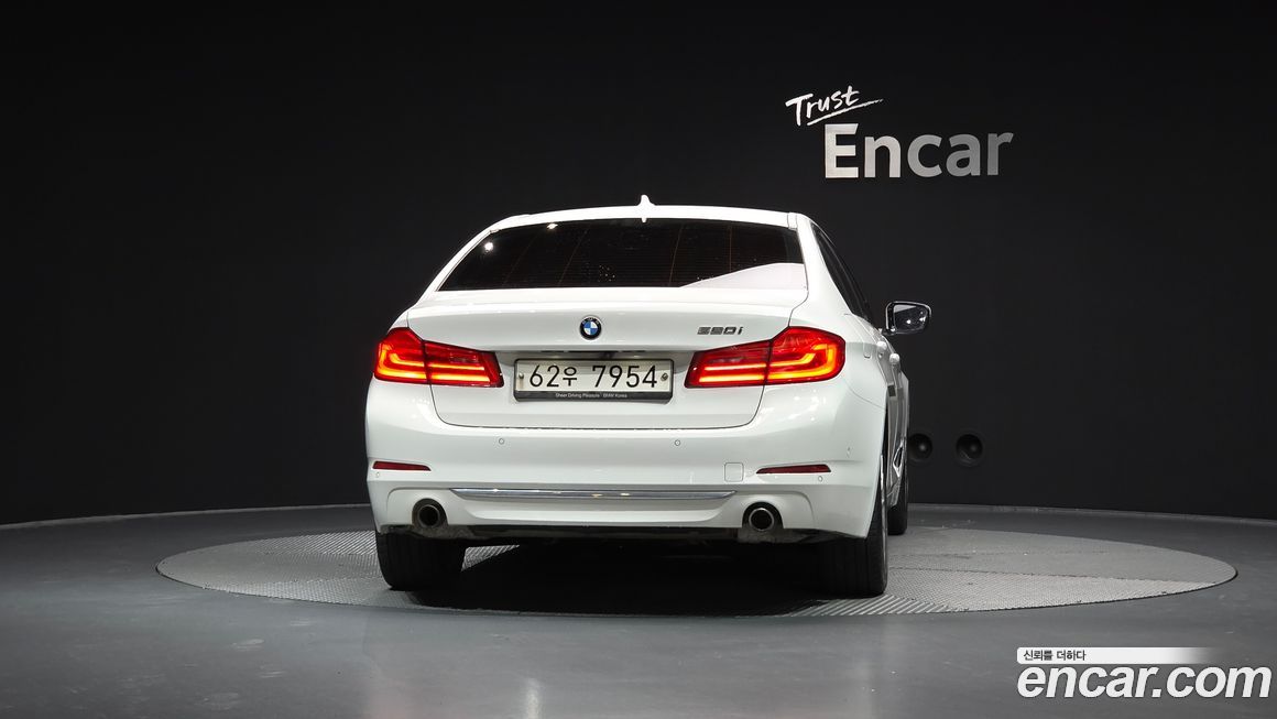 BMW 5-Series 2019