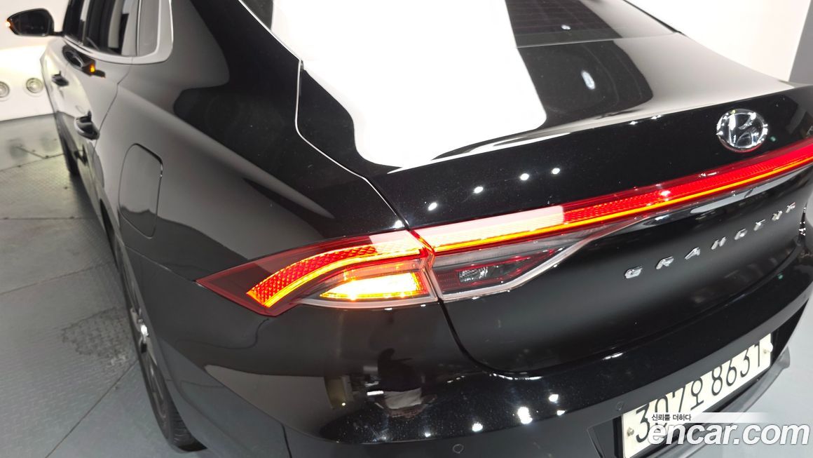Hyundai Grandeur 2020