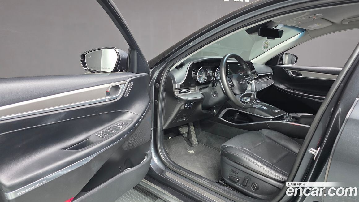 Hyundai Grandeur 2020