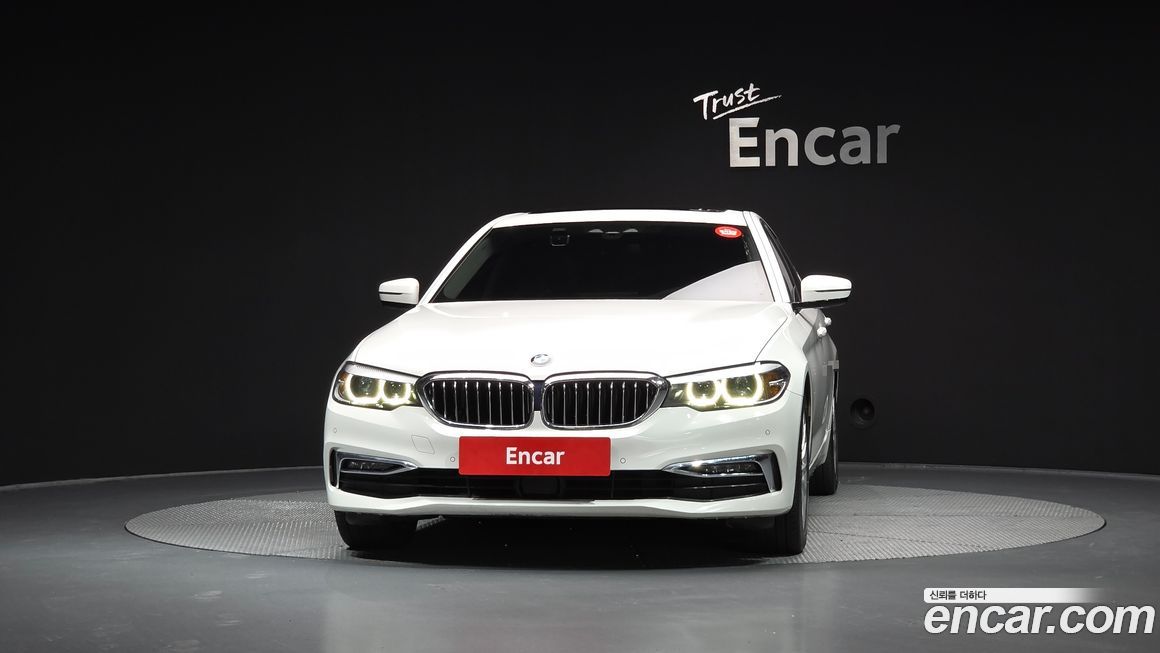 BMW 5-Series 2019