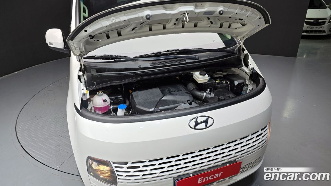Hyundai Staria 2022