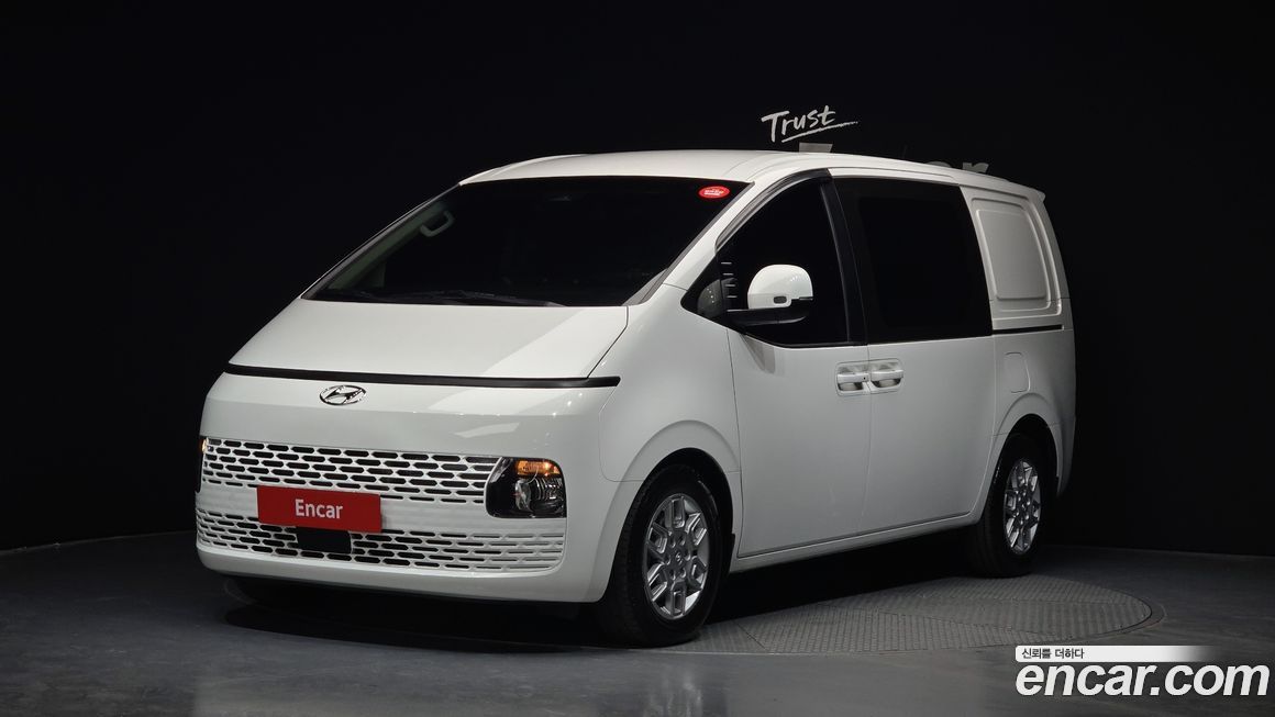 Hyundai Staria 2022