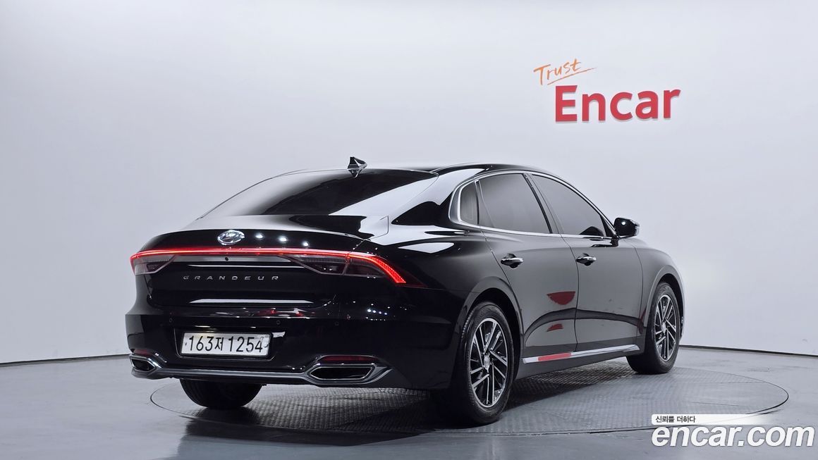 Hyundai Grandeur 2020