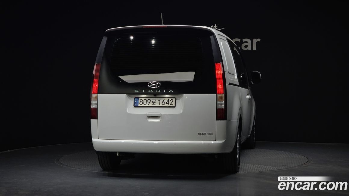 Hyundai Staria 2022