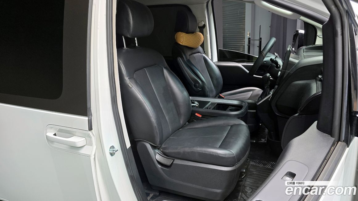 Hyundai Staria 2022