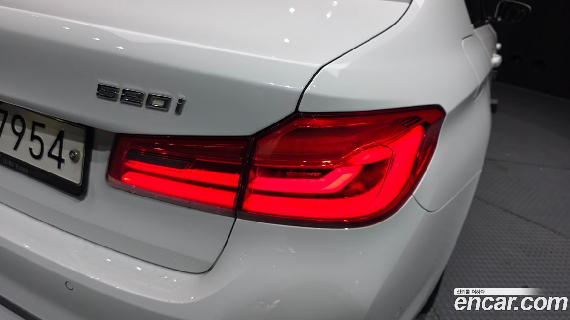 BMW 5-Series 2019