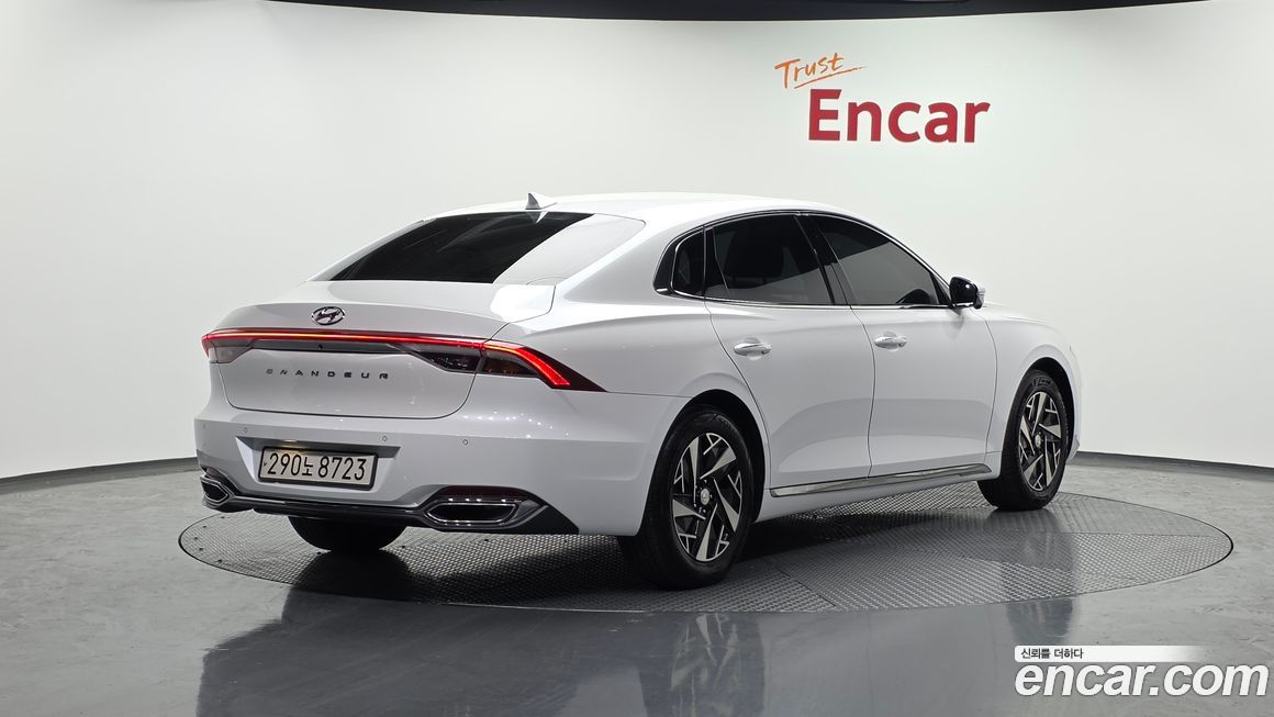 Hyundai Grandeur 2022