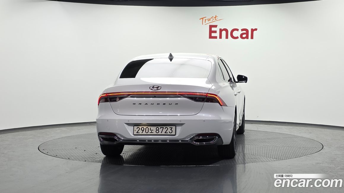 Hyundai Grandeur 2022