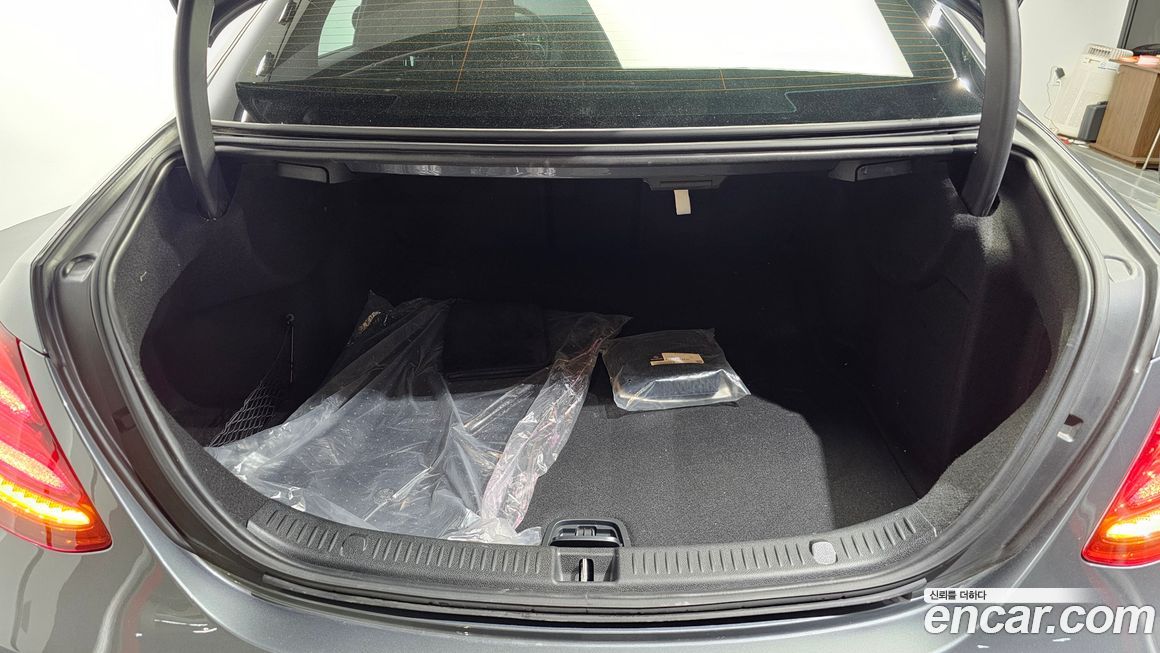 Mercedes-Benz E-Class 2020