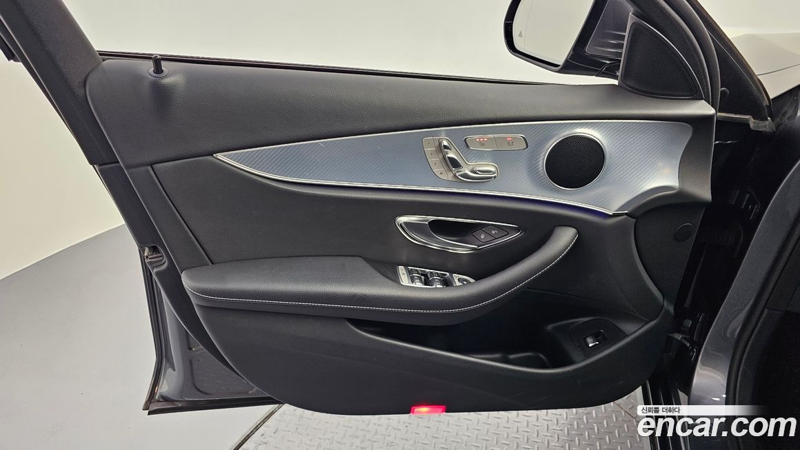 Mercedes-Benz E-Class 2020